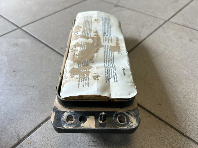 bontott VW UP Utasoldali Légzsák