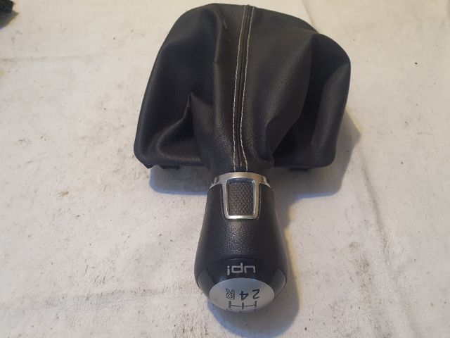 bontott VW UP Váltószoknya