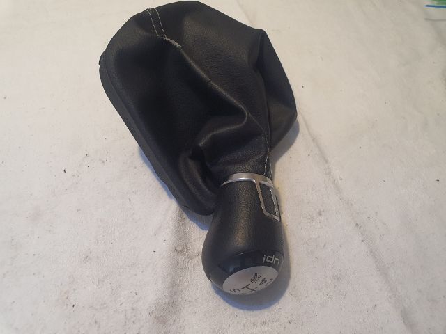 bontott VW UP Váltószoknya