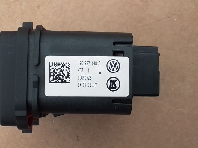 bontott VW UP Vészvillogó Kapcsoló