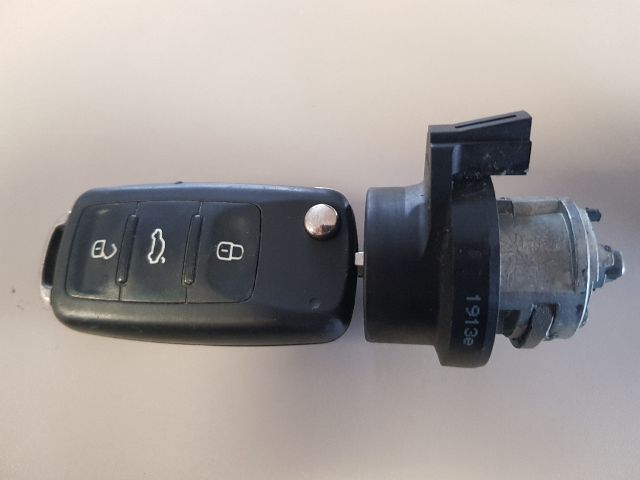 bontott VW UP Zárbetét Szett