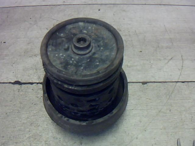 bontott VW VENTO Motor Tartó Bak (Fém)