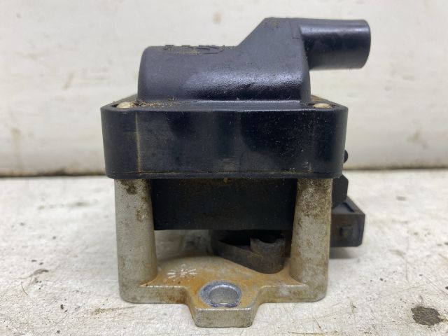 bontott VW VENTO Gyújtótrafó