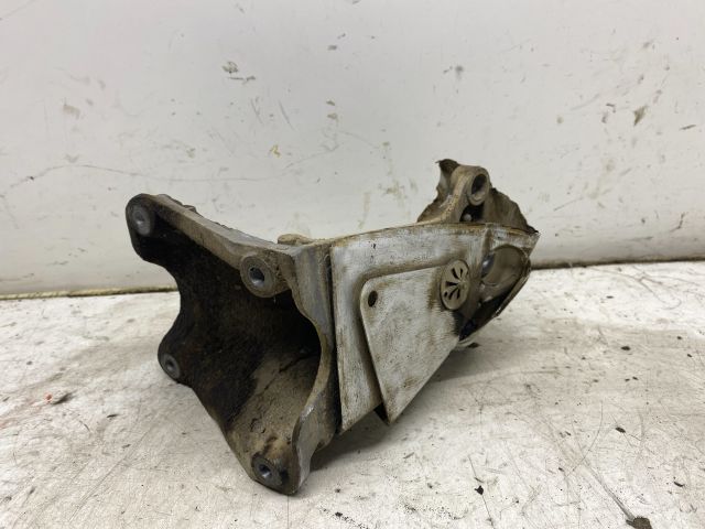 bontott VW VENTO Motor Tartó Bak (Pozíciófüggetlen)