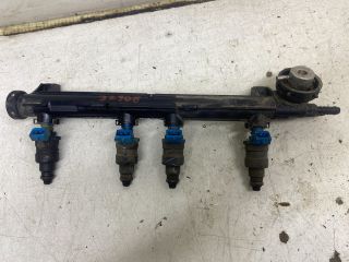 bontott VW VENTO Porlasztó Sor / Híd