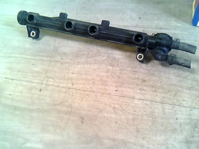 bontott VW VENTO Porlasztó Sor / Híd