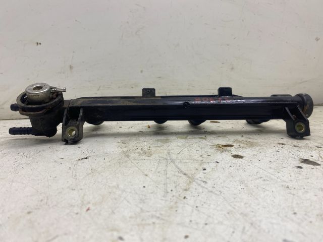 bontott VW VENTO Porlasztó Sor / Híd