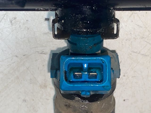 bontott VW VENTO Porlasztó Sor / Híd