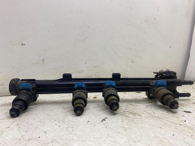 bontott VW VENTO Porlasztó Sor / Híd