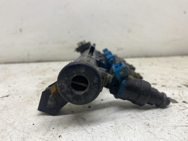 bontott VW VENTO Porlasztó Sor / Híd