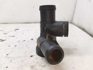 bontott VW VENTO Termosztátház