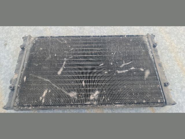 bontott VW VENTO Vízhűtő Radiátor (Nem klímás)