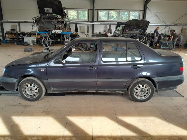 bontott VW VENTO Bal Féltengely