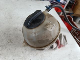 bontott VW VENTO Kiegyenlítő Tartály