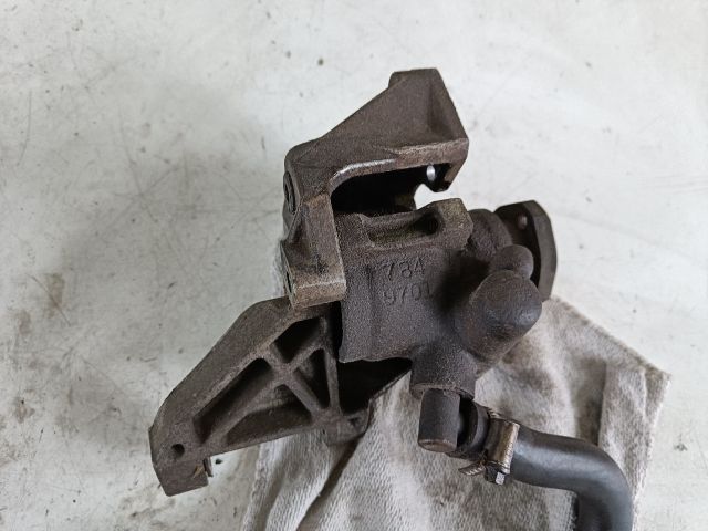 bontott VW VENTO Kormányszervó Motor (Hidraulikus)