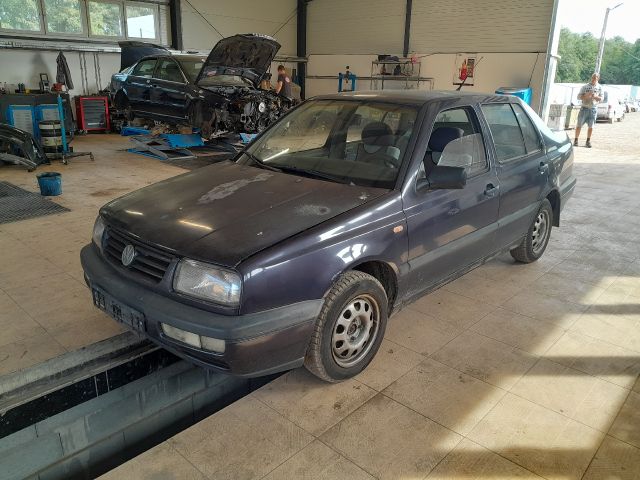 bontott VW VENTO Nívópálca