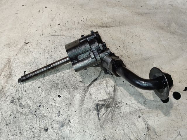 bontott VW VENTO Olajszivattyú