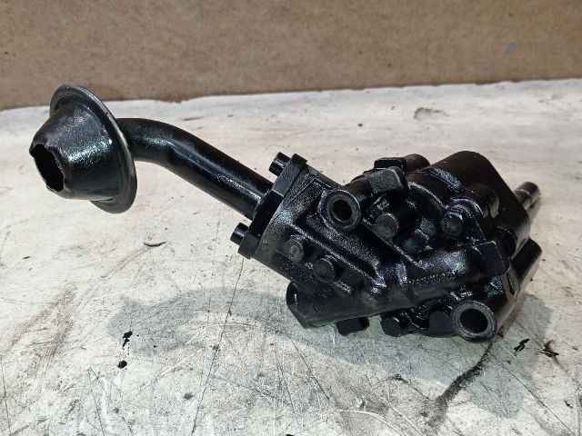 bontott VW VENTO Olajszivattyú