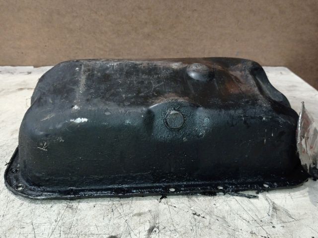 bontott VW VENTO Olajteknő