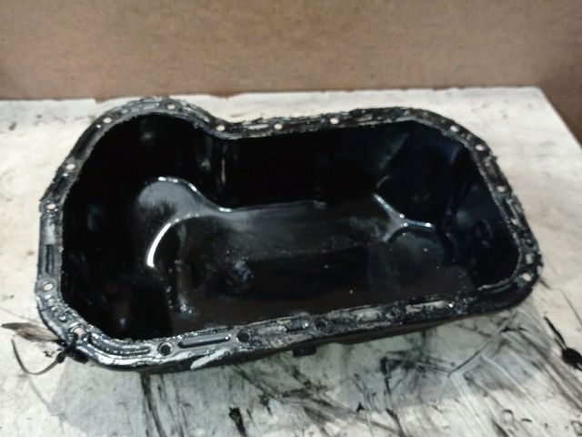 bontott VW VENTO Olajteknő