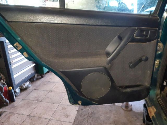 bontott VW VENTO Ajtó Kárpit Szett