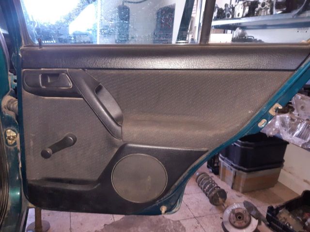 bontott VW VENTO Ajtó Kárpit Szett