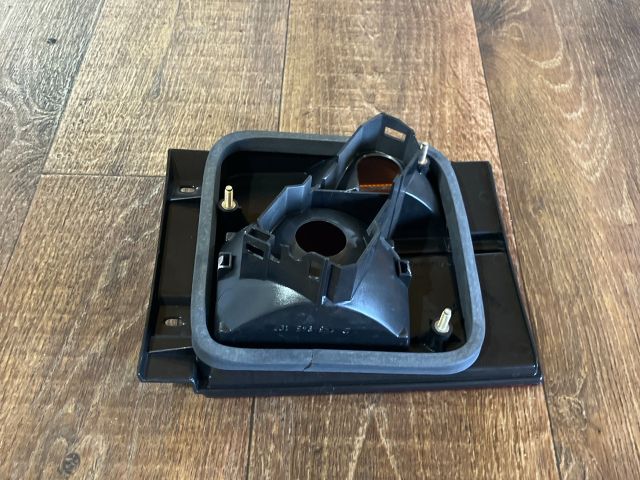 bontott VW VENTO Bal Belső Hátsó Lámpa