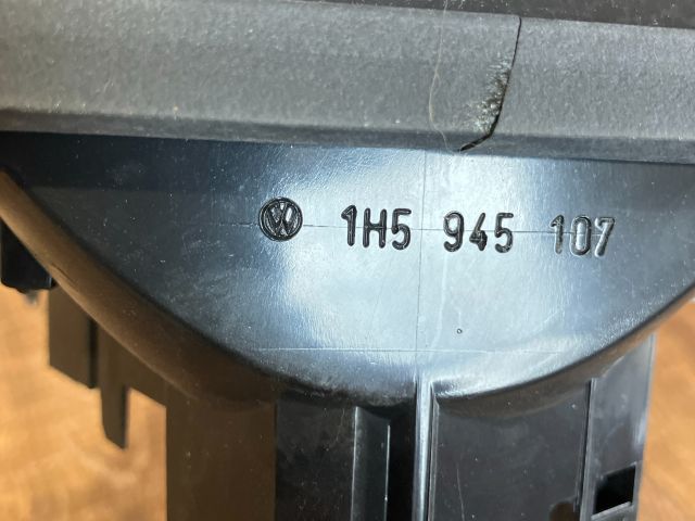 bontott VW VENTO Bal Belső Hátsó Lámpa