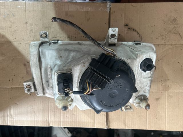 bontott VW VENTO Bal Fényszóró