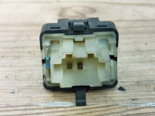 bontott VW VENTO Bal hátsó Ablakemelő Kapcsoló