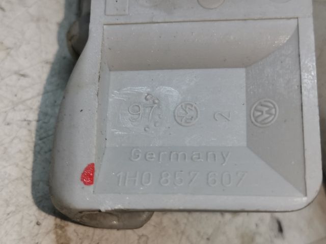 bontott VW VENTO Bal hátsó Kapaszkodó (Felső)