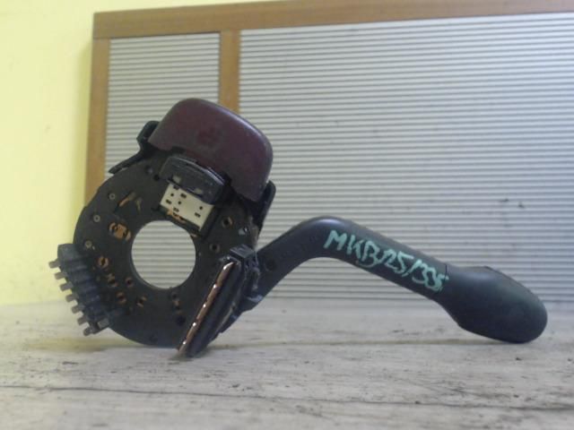 bontott VW VENTO Bal Kormánykapcsoló Irányjelző