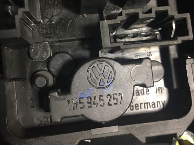 bontott VW VENTO Bal Külső Hátsó Lámpa
