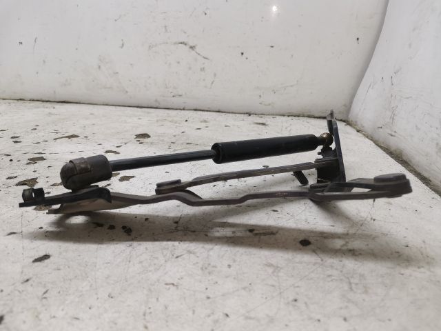 bontott VW VENTO Csomagtérajtó Bal Zsanér