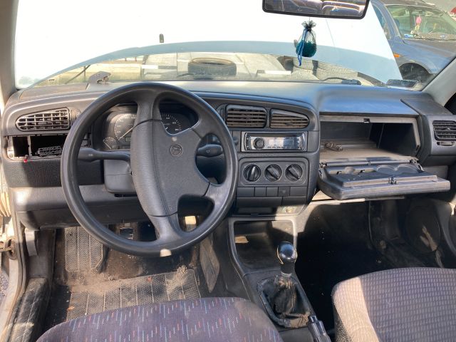 bontott VW VENTO Csomagtérajtó Jobb Zsanér