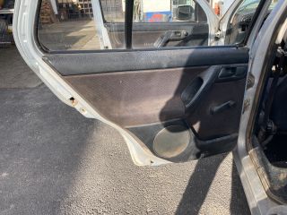 bontott VW VENTO Csomagtérajtó Jobb Zsanér