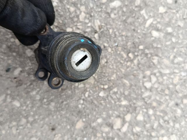 bontott VW VENTO Csomagtérajtó Zárbetét