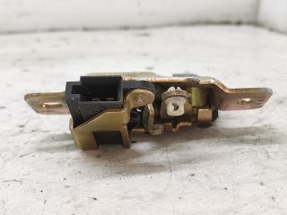 bontott VW VENTO Csomagtérajtó Zárszerkezet