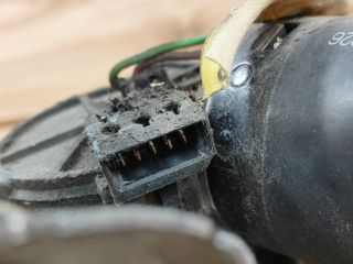 bontott VW VENTO Első Ablaktörlő Szerkezet Motorral