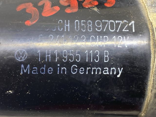 bontott VW VENTO Első Ablaktörlő Szerkezet Motorral