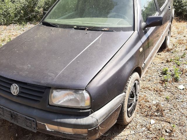 bontott VW VENTO Első Ablaktörlő Szerkezet Motorral