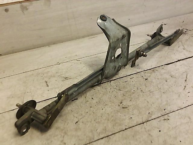 bontott VW VENTO Első Ablaktörlő Szerkezet