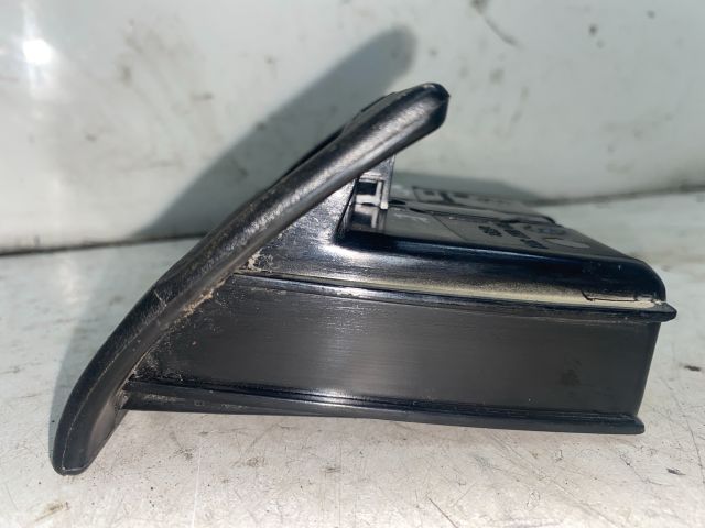 bontott VW VENTO Első Hamutartó