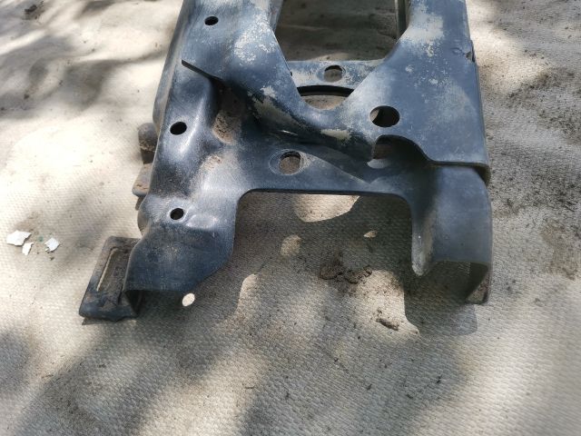 bontott VW VENTO Első Lökhárító Merevítő (Fém)