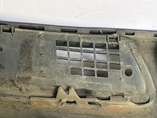 bontott VW VENTO Első Lökhárító (Üresen)