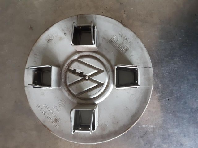 bontott VW VENTO Felniközép (1 db)