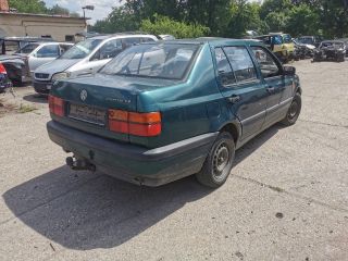 bontott VW VENTO Hátsó Lökhárító (Részeivel)