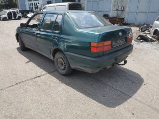 bontott VW VENTO Hátsó Lökhárító (Részeivel)