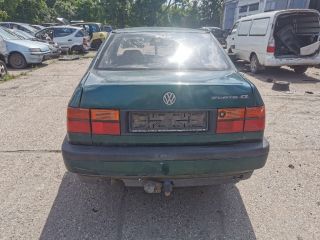 bontott VW VENTO Hátsó Lökhárító (Részeivel)