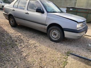 bontott VW VENTO Jobb B Oszlop